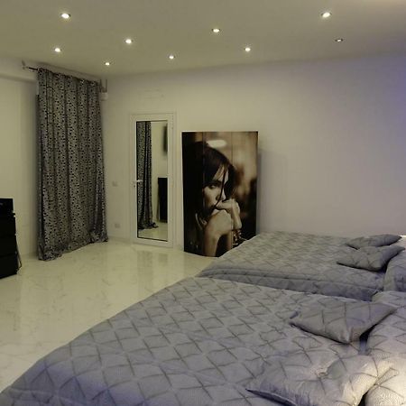 White Room Idromassaggio Su Richiesta Napoli Esterno foto