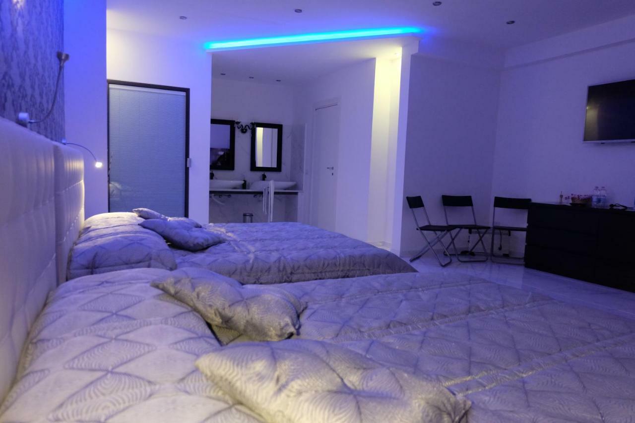 White Room Idromassaggio Su Richiesta Napoli Esterno foto