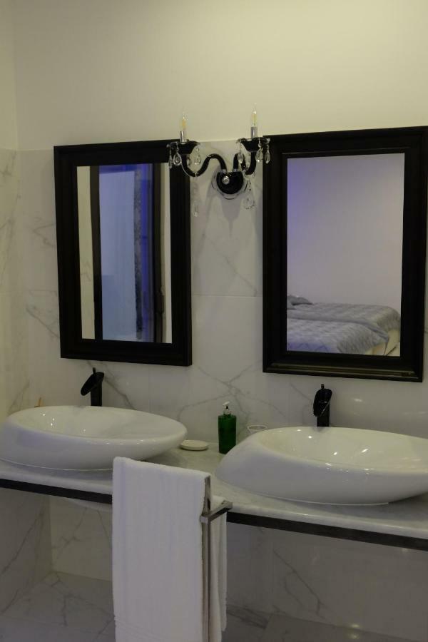 White Room Idromassaggio Su Richiesta Napoli Esterno foto