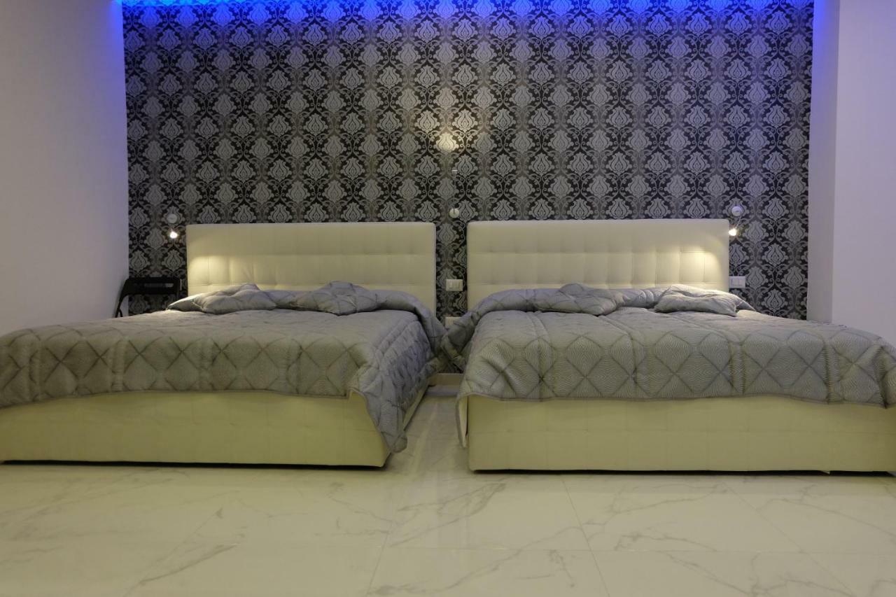 White Room Idromassaggio Su Richiesta Napoli Esterno foto